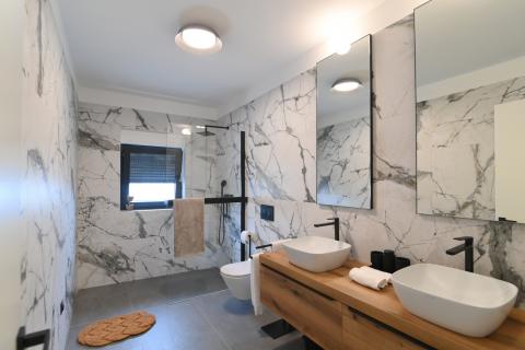 Opatija- luksuzni penthouse za dugoročan najam