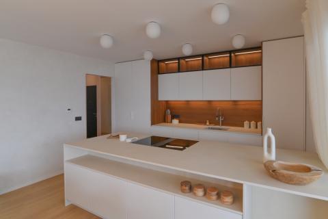 Opatija- luksuzni penthouse za dugoročan najam