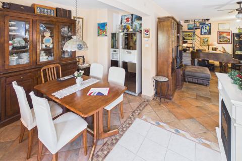 Zagreb, Rude&scaron; &ndash; obiteljska kuća s dva stana, dvori&scaron;tem i parkirnim mjestom