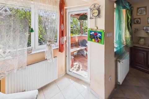 Zagreb, Rude&scaron; &ndash; obiteljska kuća s dva stana, dvori&scaron;tem i parkirnim mjestom