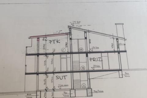Klinča sela, samostojeća kuća s potencijalom, 252 m2.