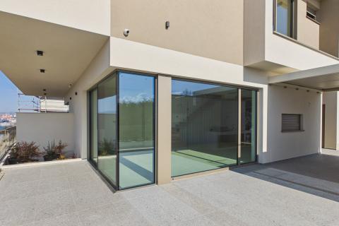 Condo/Apartment Rožići, Kostrena, 305m2