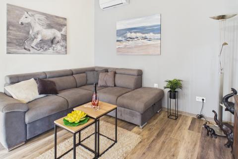 Istra , Poreč okolica - Samostojeća kuća sa 4 apartmana i bazenom