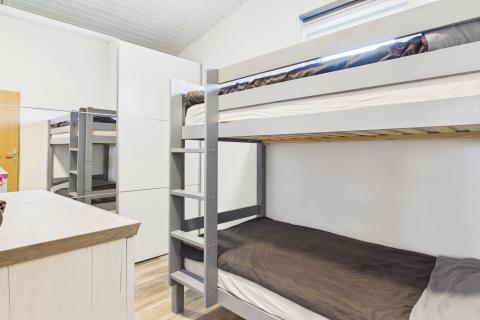 Istra , Poreč okolica - Samostojeća kuća sa 4 apartmana i bazenom