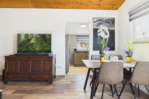 Istra , Poreč okolica - Samostojeća kuća sa 4 apartmana i bazenom