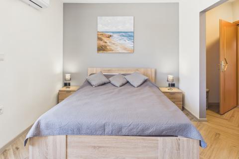 Istra , Poreč okolica - Samostojeća kuća sa 4 apartmana i bazenom