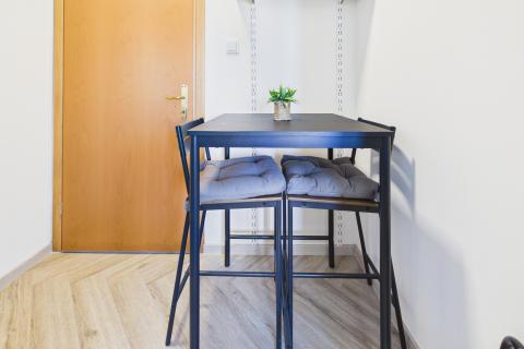 Istra , Poreč okolica - Samostojeća kuća sa 4 apartmana i bazenom