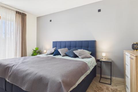 Istra , Poreč okolica - Samostojeća kuća sa 4 apartmana i bazenom