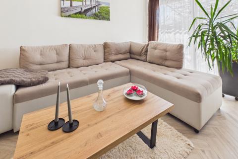 Istra , Poreč okolica - Samostojeća kuća sa 4 apartmana i bazenom