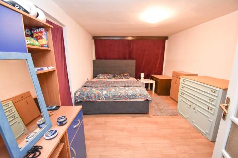 Zagreb, Tre&scaron;njevka, stan u suterenu 40 m2