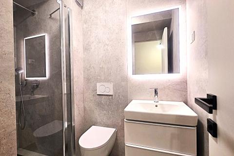 Istra,Umag-centar grada,dvosoban stan drugi red do mora