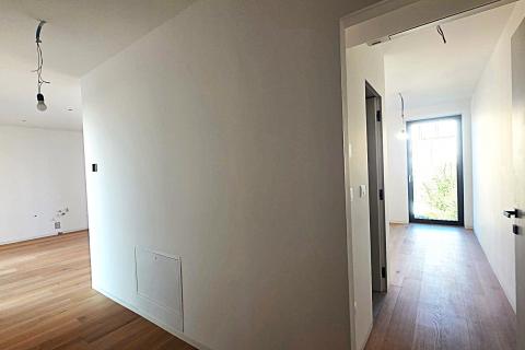 Istra,Umag-centar grada,dvosoban stan drugi red do mora