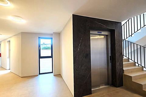 Istra,Umag-centar grada,dvosoban stan drugi red do mora