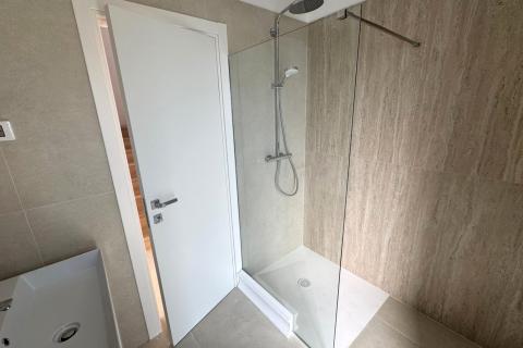 OPATIJA,PAVLOVAC- stan 3S+ DB s krovnom terasom i pogledom na more