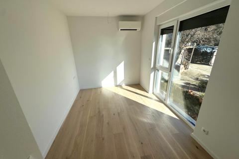 OPATIJA,PAVLOVAC- stan 3S+ DB s krovnom terasom i pogledom na more