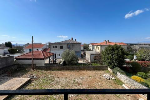 Crikvenica, Jadranovo - kuća za adaptaciju sa 3 jedinice