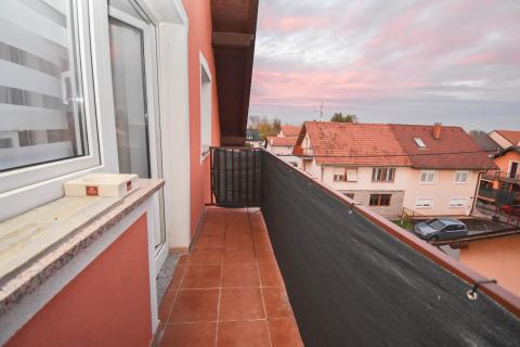 Zagreb, Botinec, kuća s tri stana