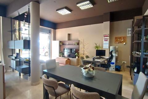 Istra, Novigrad - Poslovni prostor na odličnoj lokaciji