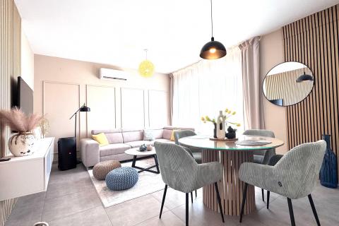 Rijeka, Sar&scaron;oni, dvosoban stan, okućnica