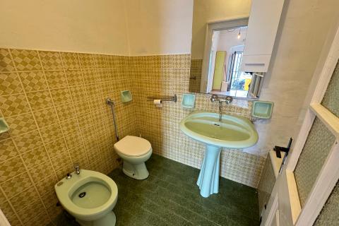 Hreljin - Samostojeća kuća, teren, velika okućnica i prekrasan pogled