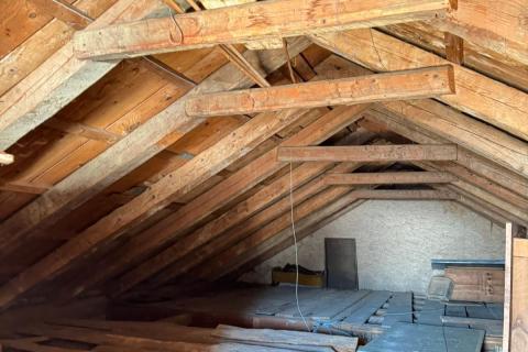 Hreljin - Samostojeća kuća, teren, velika okućnica i prekrasan pogled