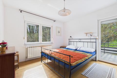 Krapinske toplice - prekrasna kuća 220 m2 s tri stana