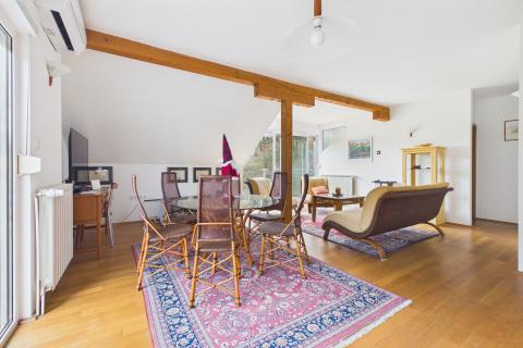 Krapinske toplice - prekrasna kuća 220 m2 s tri stana