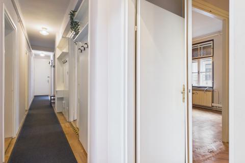 Zagreb, Gundulićeva - građanski 5-sobni stan s garažom