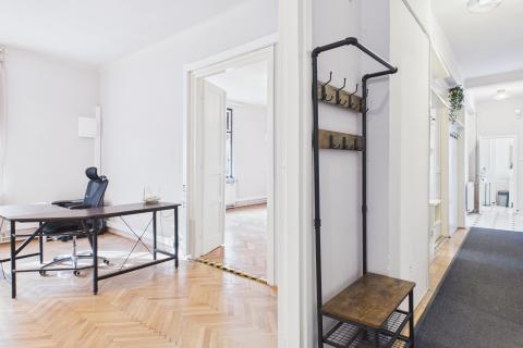 Zagreb, Gundulićeva - građanski 5-sobni stan s garažom