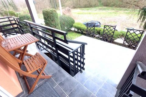 Krapinske toplice - prekrasna kuća 220 m2 s tri stana