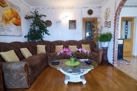 Rijeka, Kastav - 2S + DB - okućnica