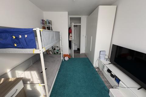 Zagreb, Dugave-stan sa odličnim rasporedom