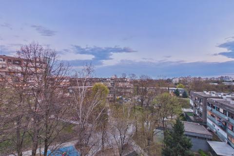 Zagreb, Dugave-trosoban stan 64m2 s liftom