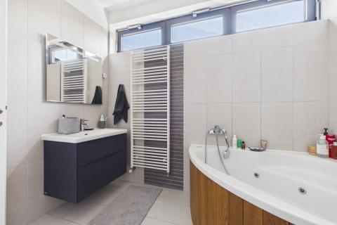 Zagreb, Srebrnjak - trosoban stan, pogled, garaža