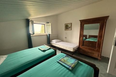 Vižinada, apartman za dugoročni najam sa terasom i dvori&scaron;tem