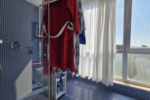 Rovinj - kuća na plaži za dugoročni najam 