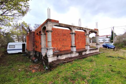 OTOK KRK-&Scaron;ILO bliža okolica kuća na prodaju 