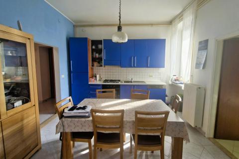 Pula, Monte Zaro- 2S+DB, 81 m2, 1. kat, stan blizu centra, svijetao i prozračan