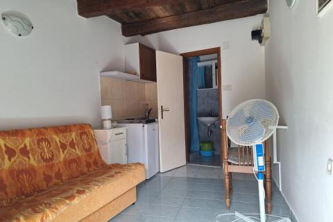 Draga Ba&scaron;ćanska - kuća s potencijalom