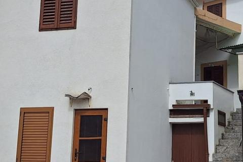 Draga Ba&scaron;ćanska - kuća s potencijalom