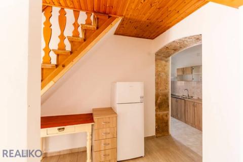 Istra,Marčana,renovirana autohtona dvojnica