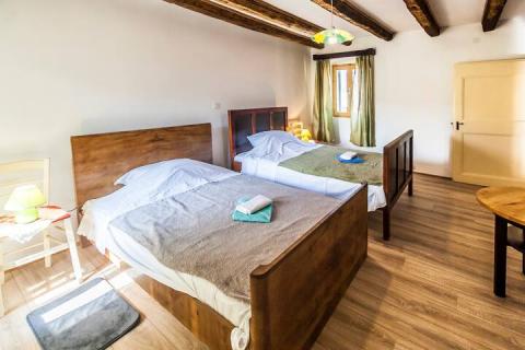 Istra,Marčana,renovirana autohtona dvojnica