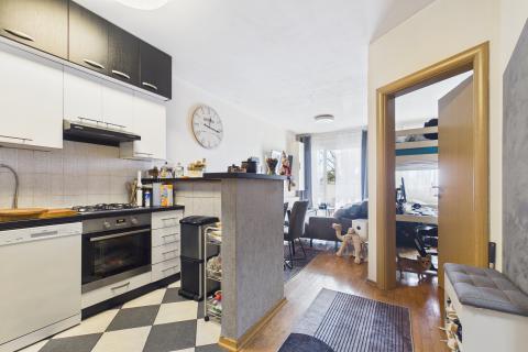 Zagreb - Vrapče Dvosoban stan s parkingom i spremi&scaron;tem