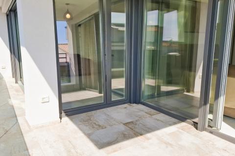 Квартира в Новиграде с террасой на крыше и видом на море