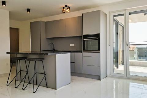 Квартира в Новиграде с террасой на крыше и видом на море