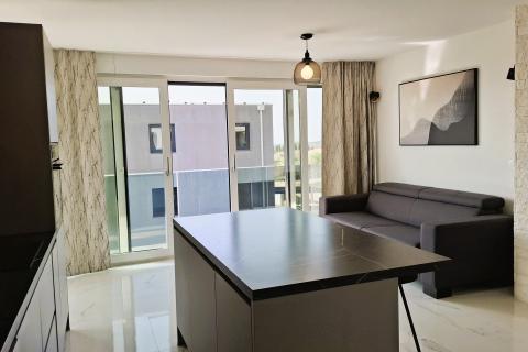 Квартира в Новиграде с террасой на крыше и видом на море