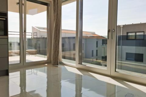 Квартира в Новиграде с террасой на крыше и видом на море