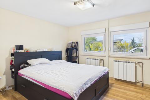 ZAPRE&Scaron;IĆ, Brdovec, trosoban stan sa garažom i dvori&scaron;tem