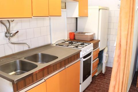 POREČ-stan za renovaciju, na vrhunskoj lokaciji