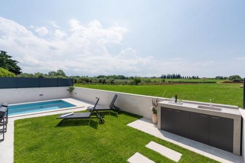 Istra, Novigrad, moderna kuća s bazenom, dugoročni najam